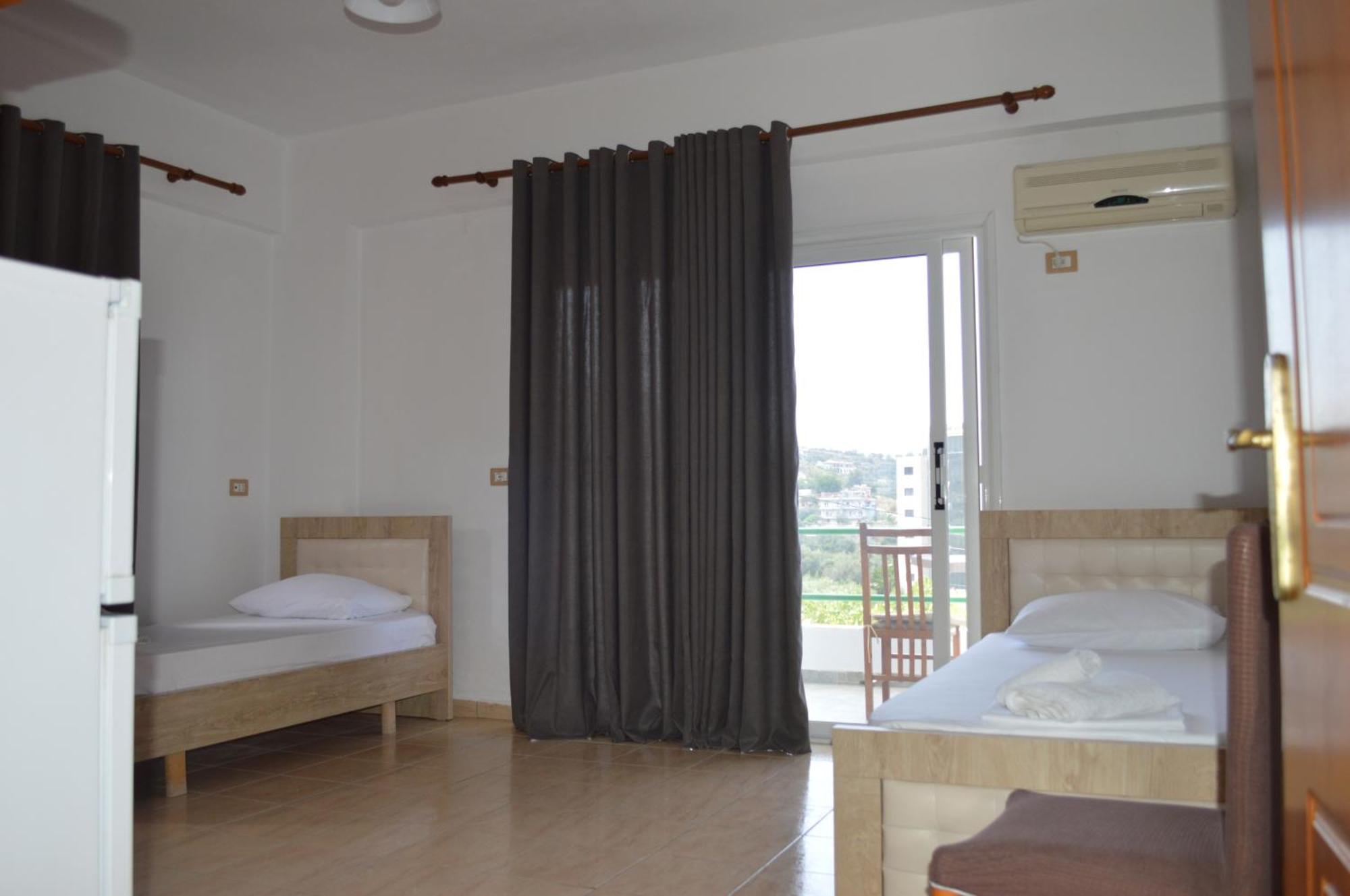 Velco Bb Himara Bed & Breakfast Ngoại thất bức ảnh