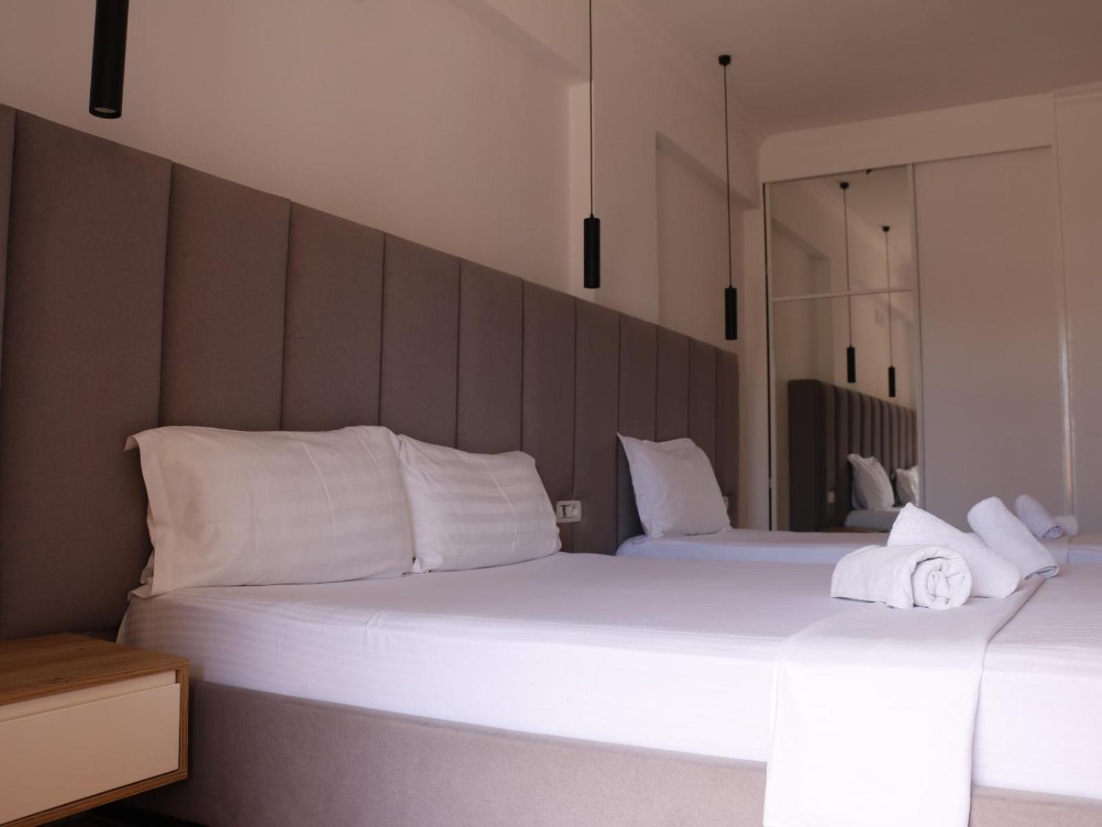 Velco Bb Himara Bed & Breakfast Ngoại thất bức ảnh